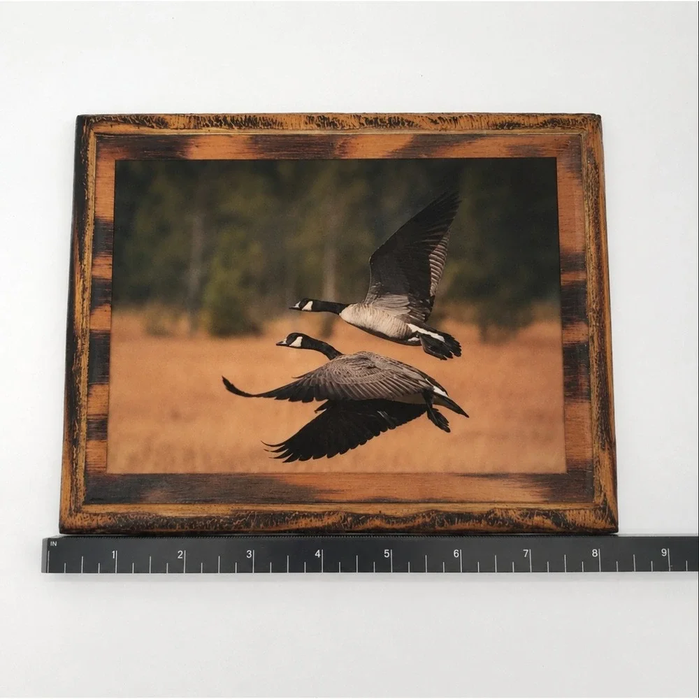 Rustic Canadian Geese Flying Wood Plaque Resin Gloss Wildlife Cabin Decor Art